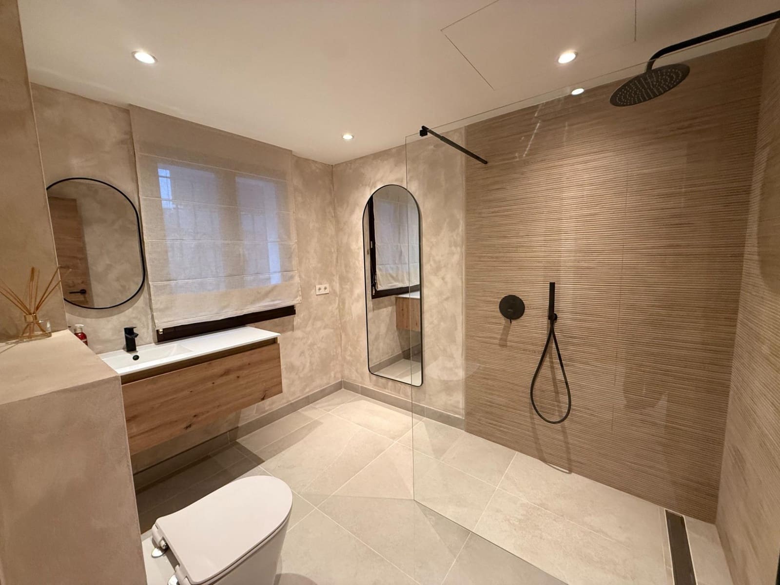 4 soveværelse Rækkehus til salg i Estepona med swimmingpool - € 795.000 (Ref: 9722594)