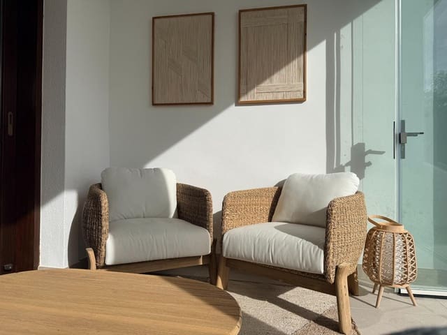 4 soverom Rekkehus til salgs i Estepona med svømmebasseng garasje - € 750 000 (Ref: 9722594)