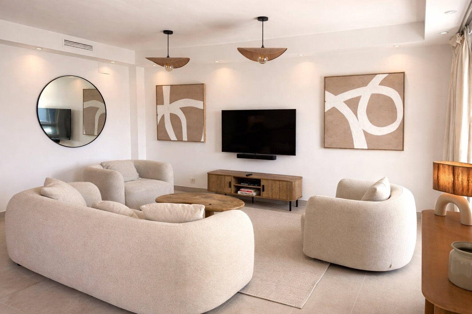 4 chambre Villa/Maison Mitoyenne à vendre à Estepona avec piscine garage - 750 000 € (Ref: 9722594)