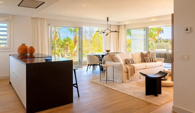 2 bedroom Apartment for sale in Estepona with garage - € 335,000 (Ref: 9730256)