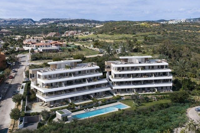 3 bedroom Penthouse for sale in Buenas Noches, Estepona with garage - € 1,180,000 (Ref: 9730259)