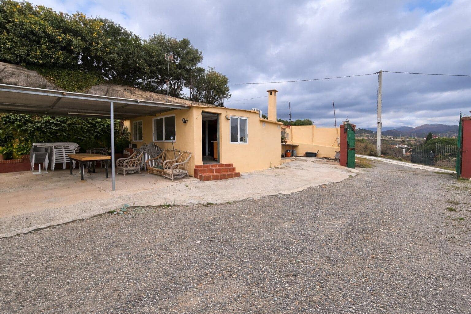 2 slaapkamer Finca/Landhuis te koop in El Padron met zwembad - € 367.500 (Ref: 9732136)