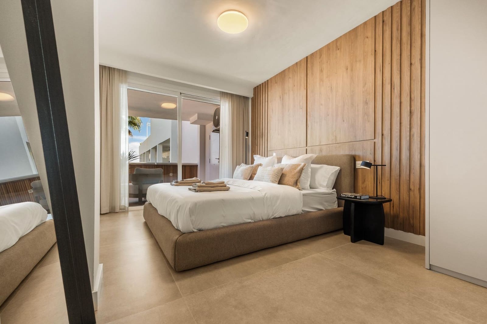 2 quarto Apartamento para venda em Nueva Andalucia com piscina - 690 000 € (Ref: 9758977)