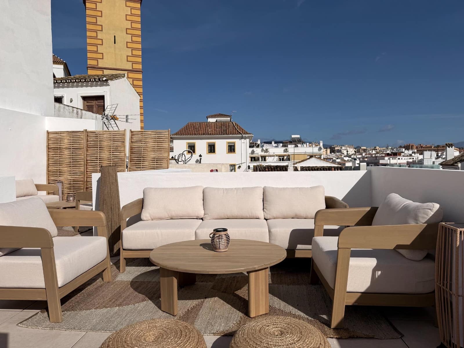 2 bedroom Apartment for holiday rental in Estepona - € 1,050 (Ref: 9758978)