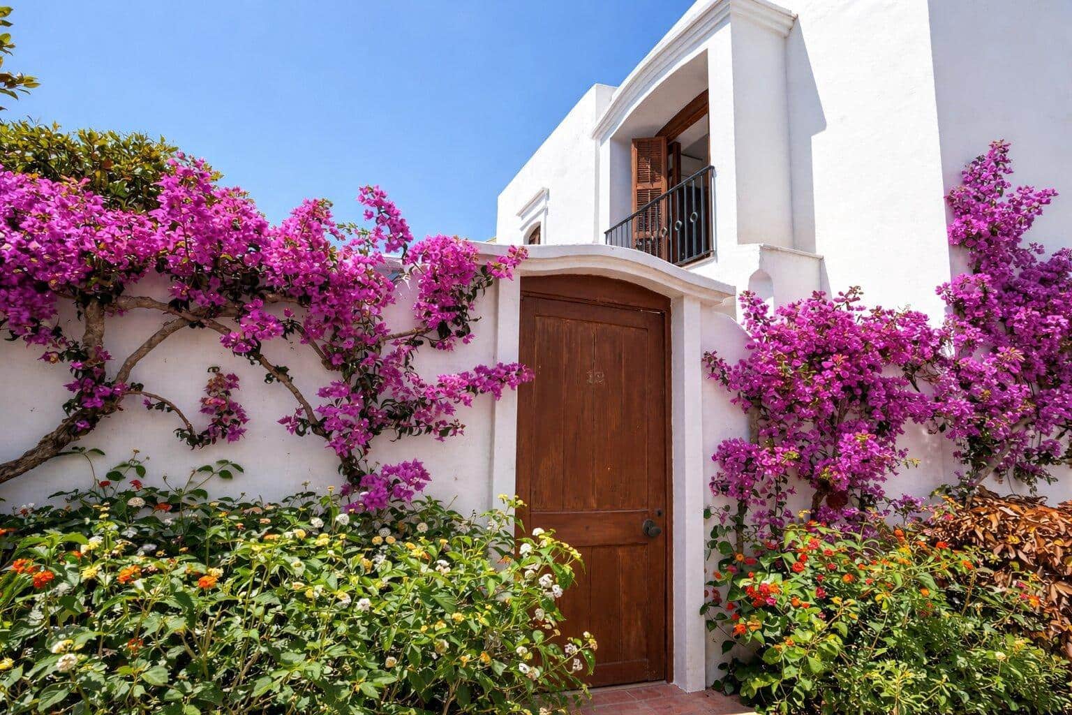 Adosado de 2 habitaciones en Estepona en venta con piscina - 530.000 € (Ref: 9761998)