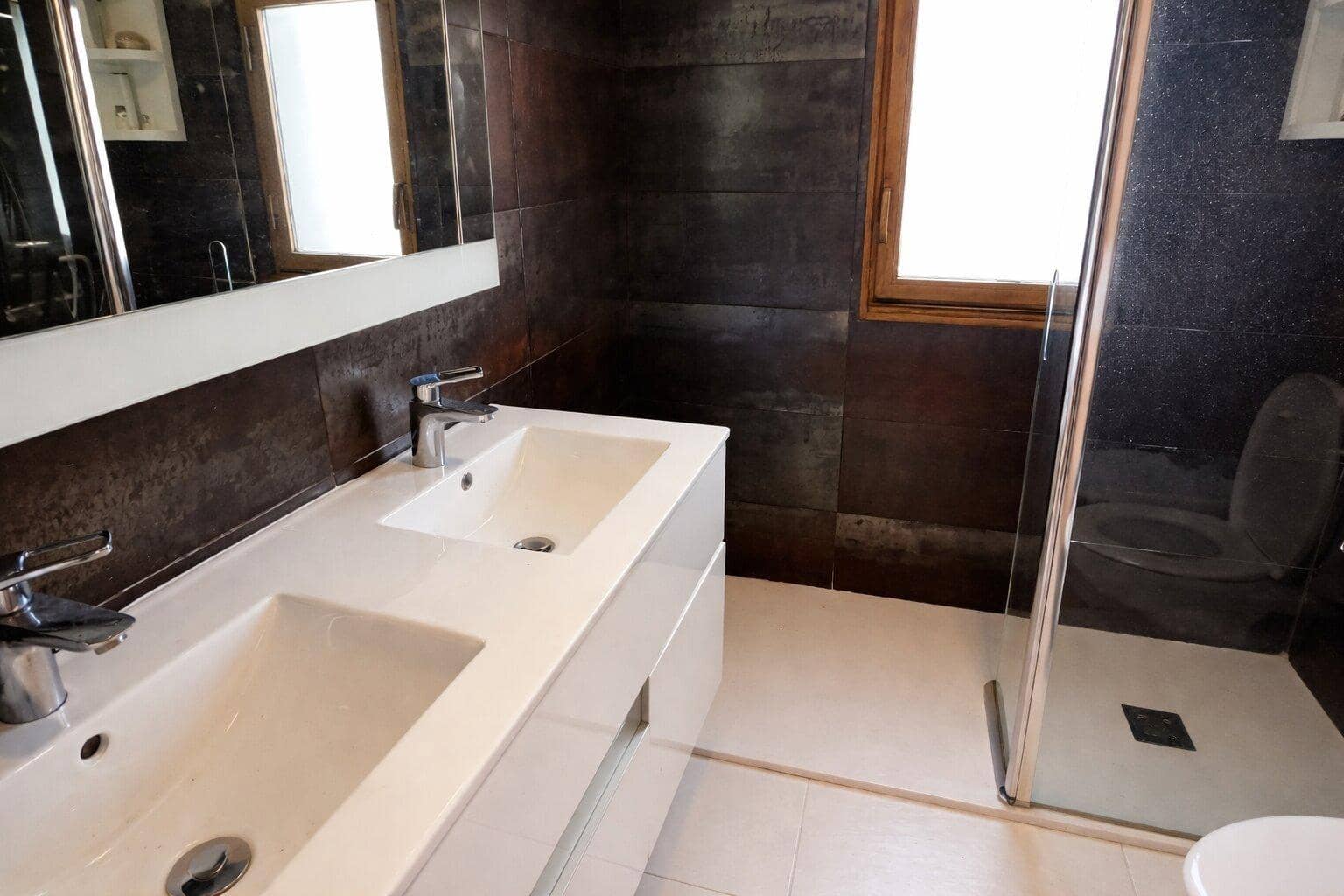 Adosado de 3 habitaciones en Estepona en venta con piscina - 430.000 € (Ref: 9761999)