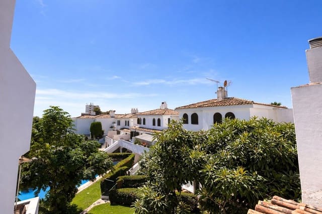 3 soverom Rekkehus til salgs i Estepona med svømmebasseng - € 430 000 (Ref: 9761999)