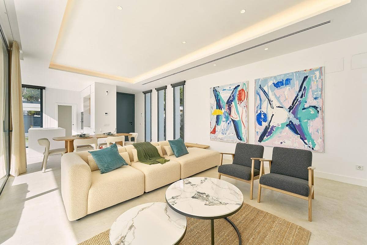 5 sypialnia Willa na sprzedaż w Estepona z basenem - 1 950 000 € (Ref: 9896353)