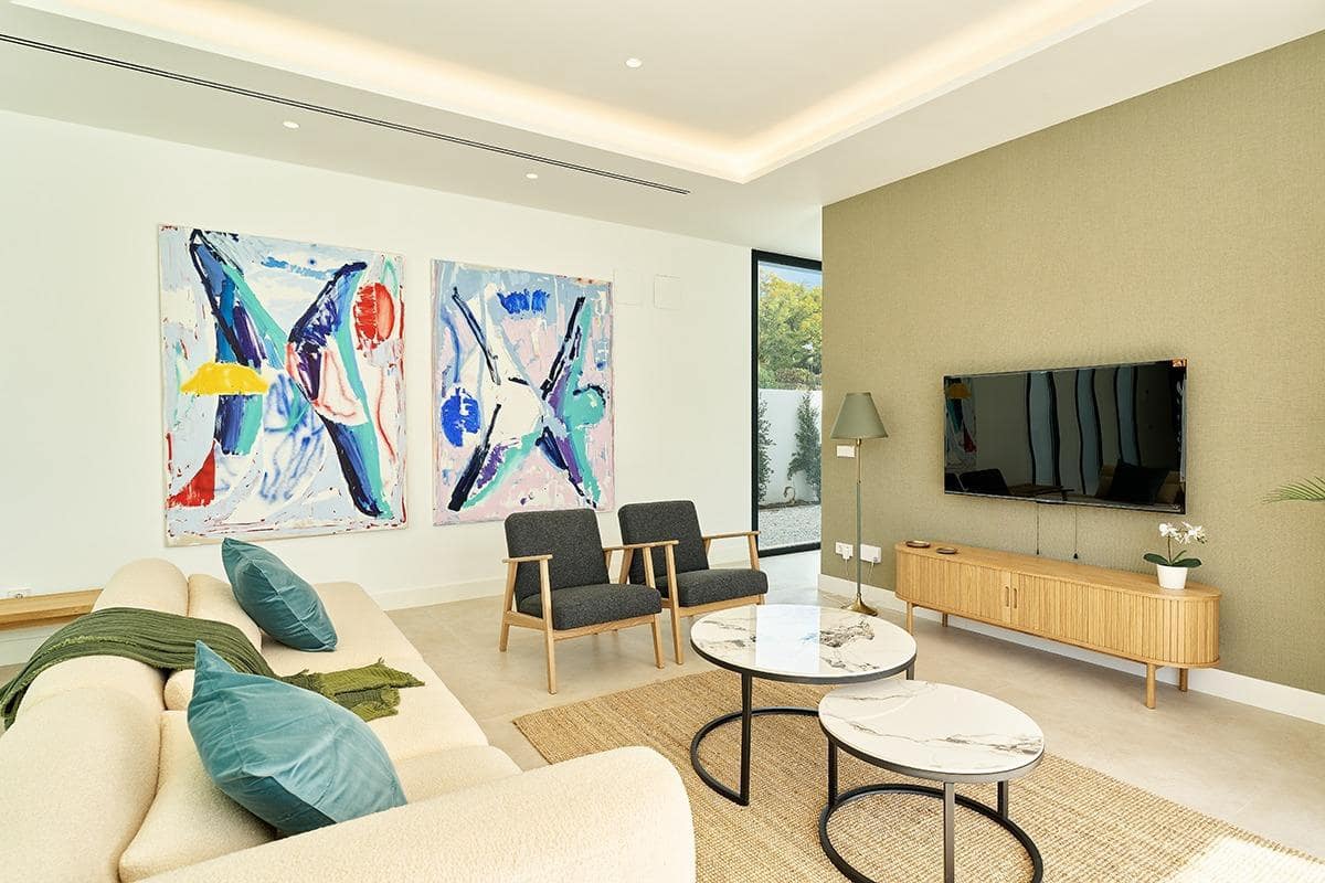 5 sypialnia Willa na sprzedaż w Estepona z basenem - 1 950 000 € (Ref: 9896353)