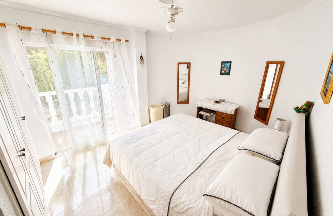 3 soveværelse Villa til salg i San Fulgencio med swimmingpool - € 524.900 (Ref: 10076760)