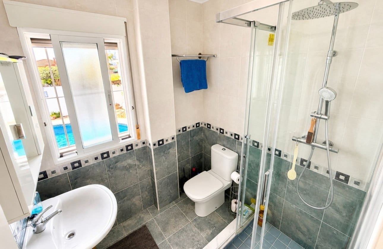 3 soveværelse Villa til salg i San Fulgencio med swimmingpool - € 524.900 (Ref: 10076760)