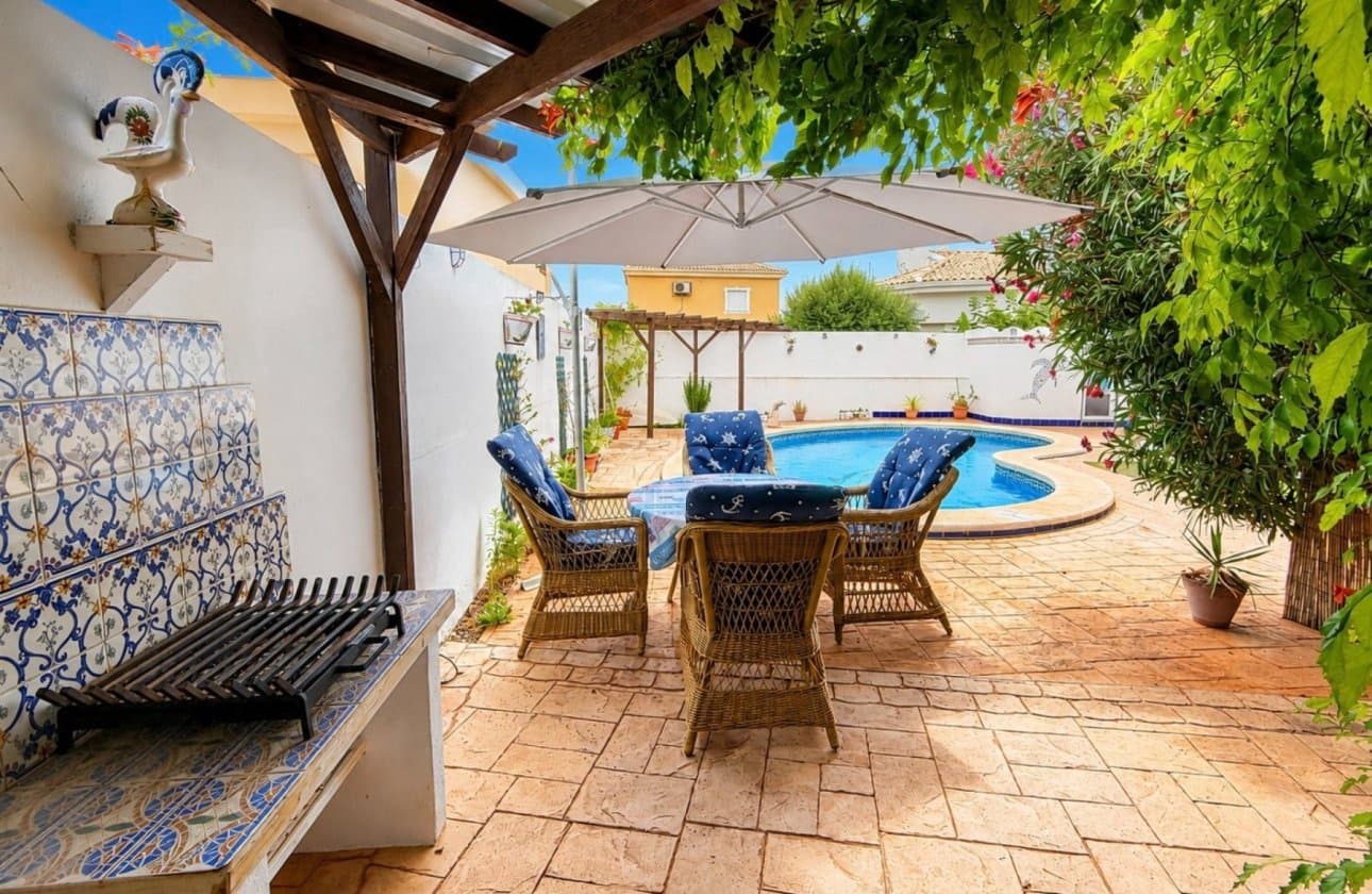 3 soveværelse Villa til salg i San Fulgencio med swimmingpool - € 524.900 (Ref: 10076760)