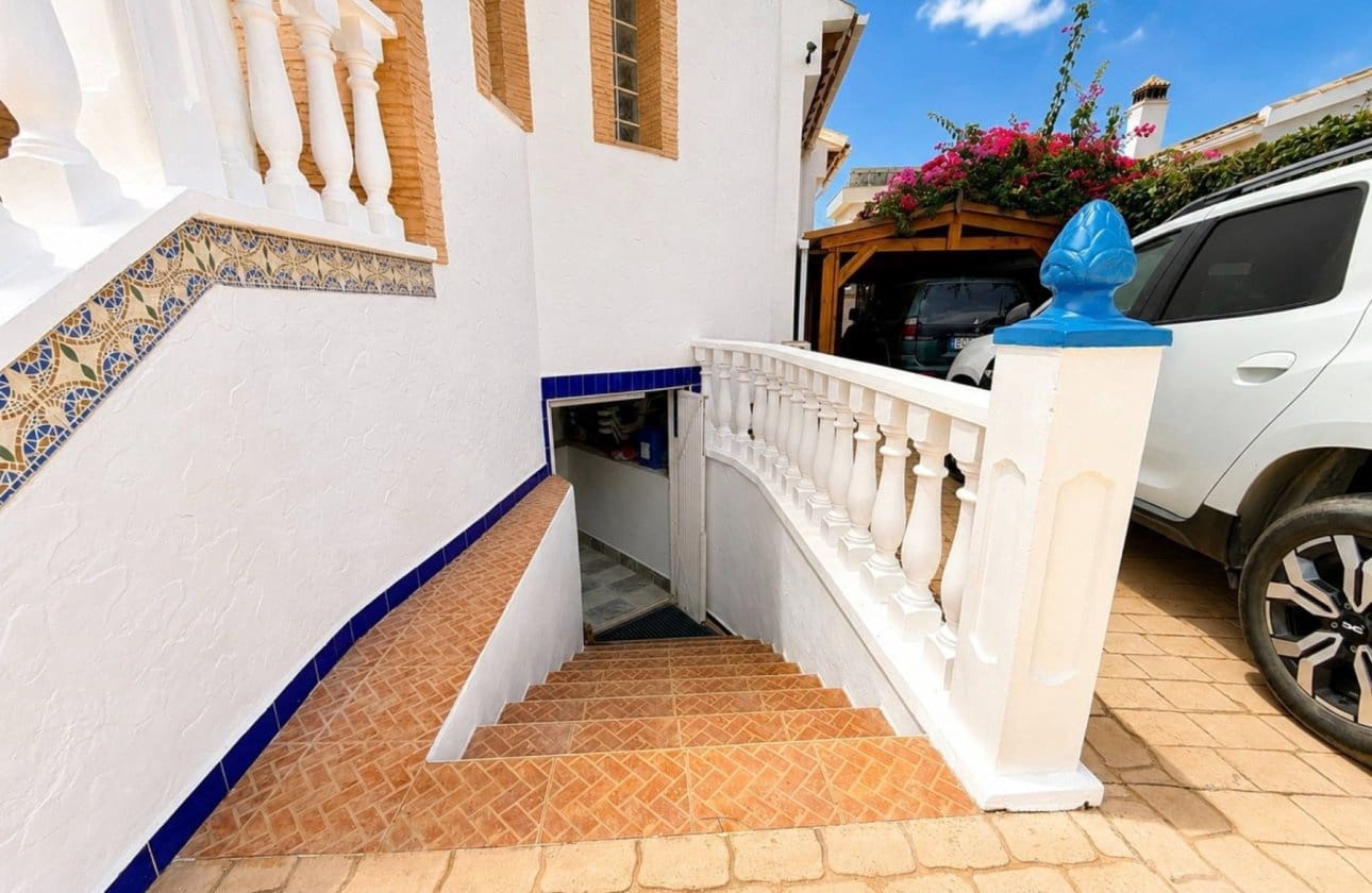 3 soveværelse Villa til salg i San Fulgencio med swimmingpool - € 524.900 (Ref: 10076760)