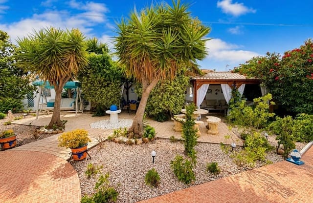 3 soveværelse Villa til salg i San Fulgencio med swimmingpool - € 524.900 (Ref: 10076760)