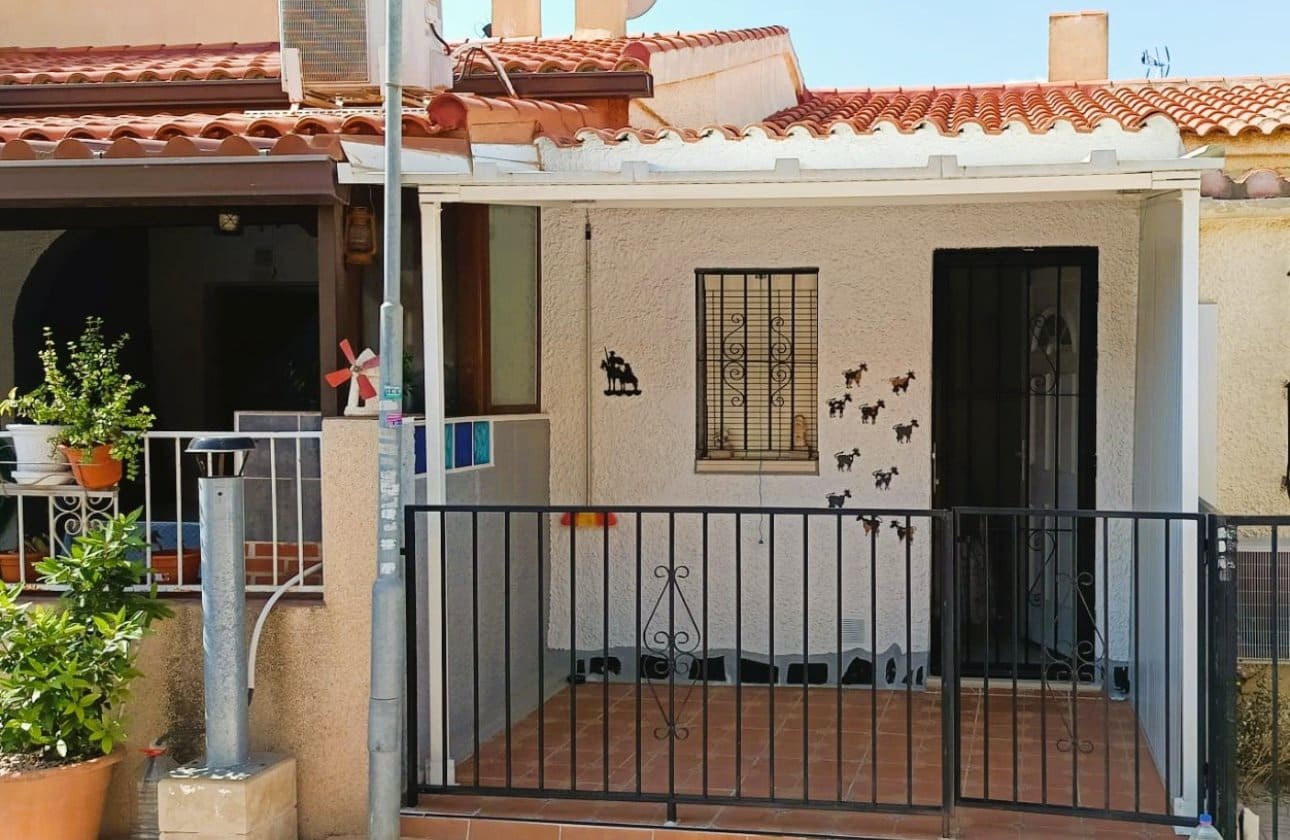 2 camera da letto Villetta Bifamiliare in vendita in San Fulgencio con piscina - 131.900 € (Rif: 10076761)