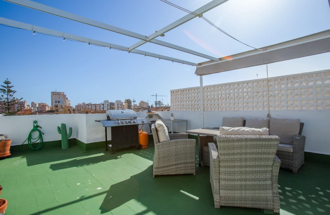 2 soverom Penthouse til salgs i Torrevieja - € 144 900 (Ref: 10077089)