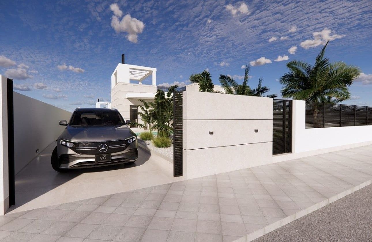 3 slaapkamer Villa te koop in Torrevieja met zwembad - € 799.000 (Ref: 10085076)