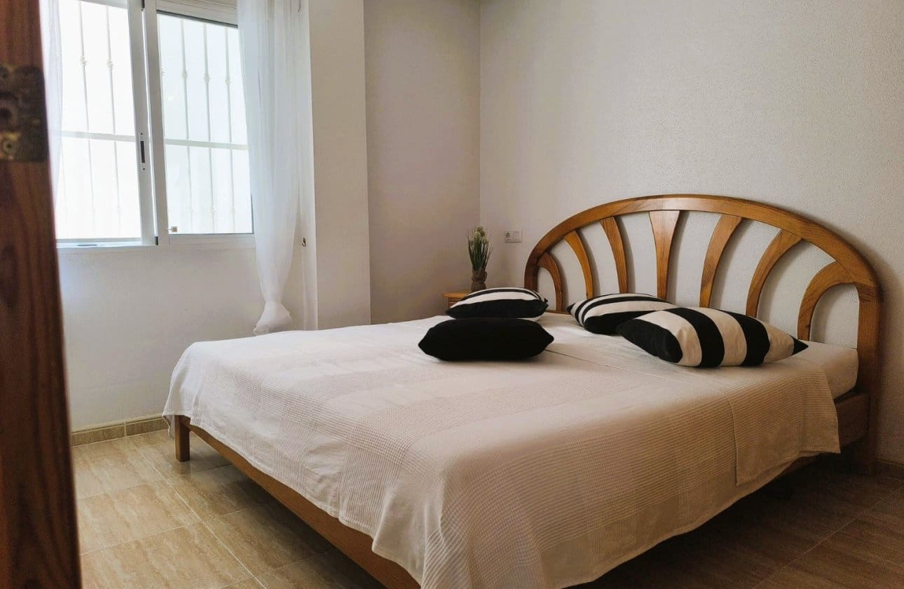 3 slaapkamer Villa te koop in San Fulgencio met zwembad - € 238.900 (Ref: 10095337)