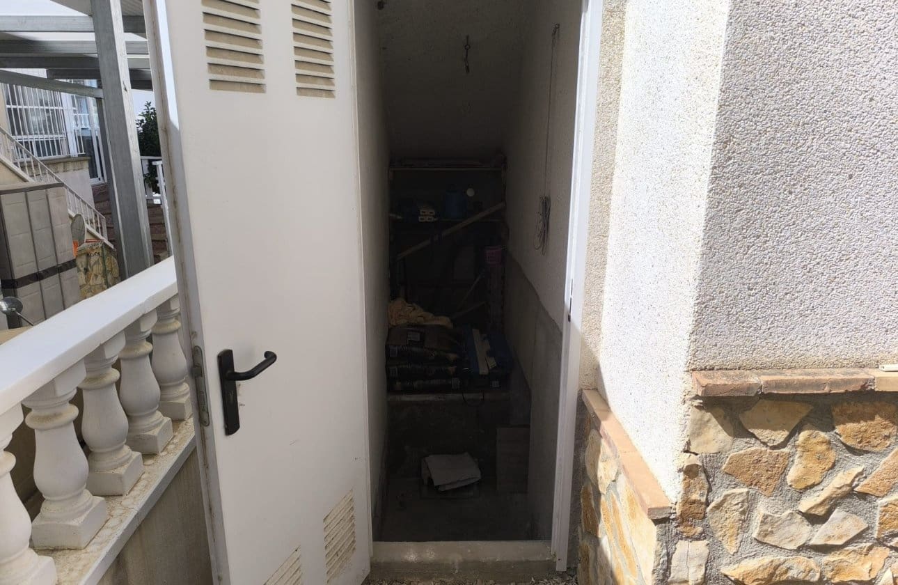 3 slaapkamer Villa te koop in San Fulgencio met zwembad - € 238.900 (Ref: 10095337)
