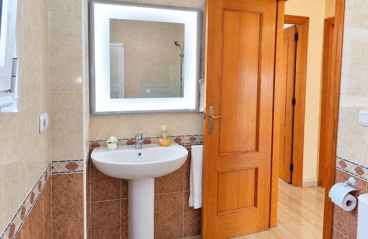 3 bedroom Villa for sale in San Fulgencio with pool - € 238,900 (Ref: 10095337)