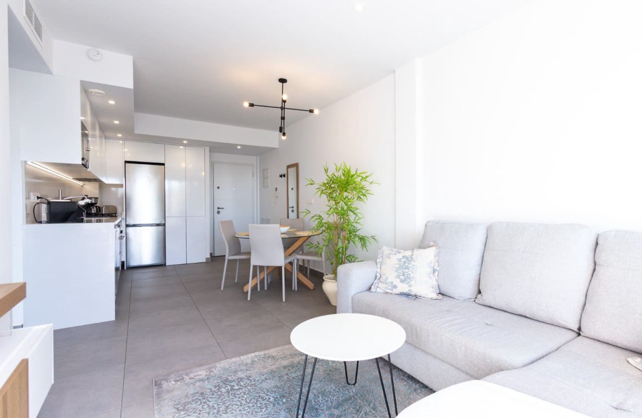 2 bedroom Penthouse for sale in Villamartin with pool garage - € 297,900 (Ref: 10095552)