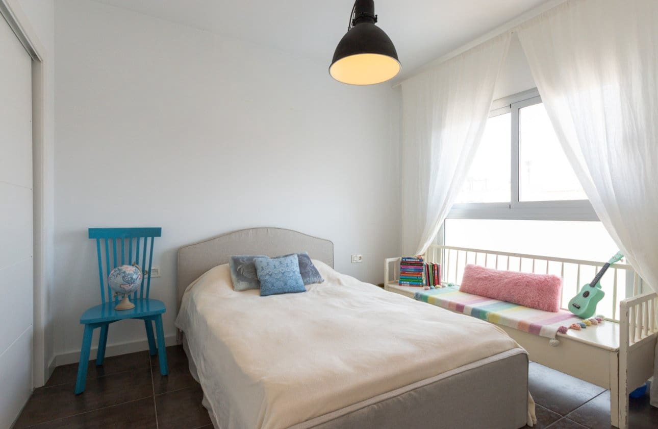 5 soveværelse Semi-Rækkehus til salg i Torrevieja med swimmingpool garage - € 474.900 (Ref: 10101297)