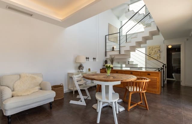 5 soveværelse Semi-Rækkehus til salg i Nueva Torrevieja - Aguas Nuevas, Torrevieja med swimmingpool garage - € 474.900 (Ref: 10101297)