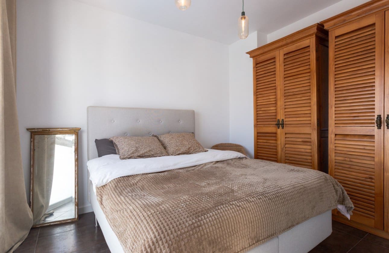 5 soveværelse Semi-Rækkehus til salg i Torrevieja med swimmingpool garage - € 474.900 (Ref: 10101297)