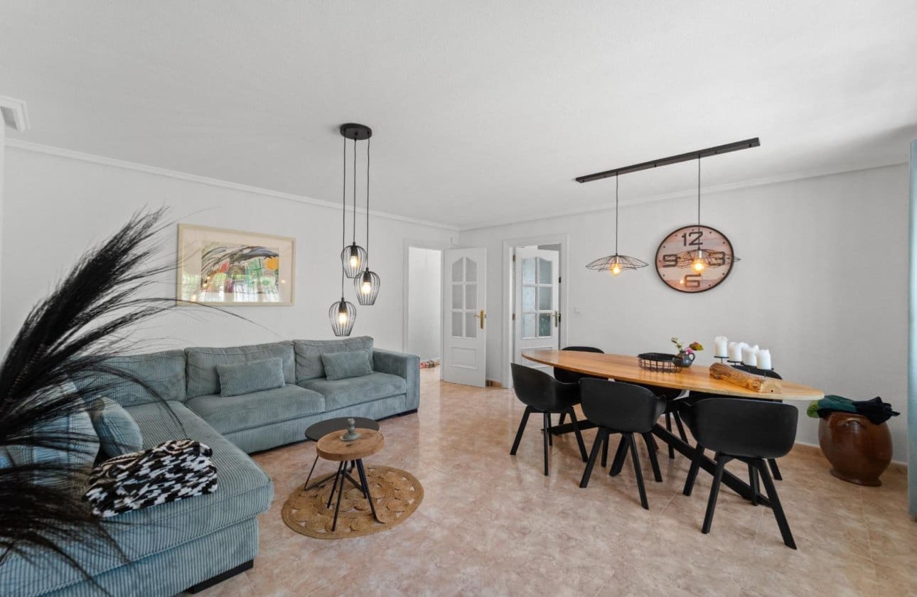 7 bedroom Villa for sale in San Fulgencio with pool garage - € 795,000 (Ref: 10113336)