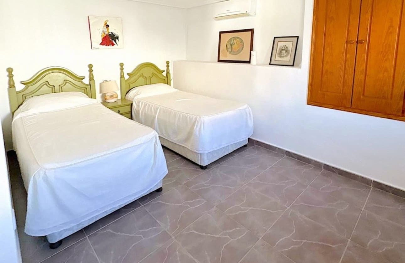 5 camera da letto Villa in vendita in Ciudad Quesada con piscina garage - 425.000 € (Rif: 10127324)