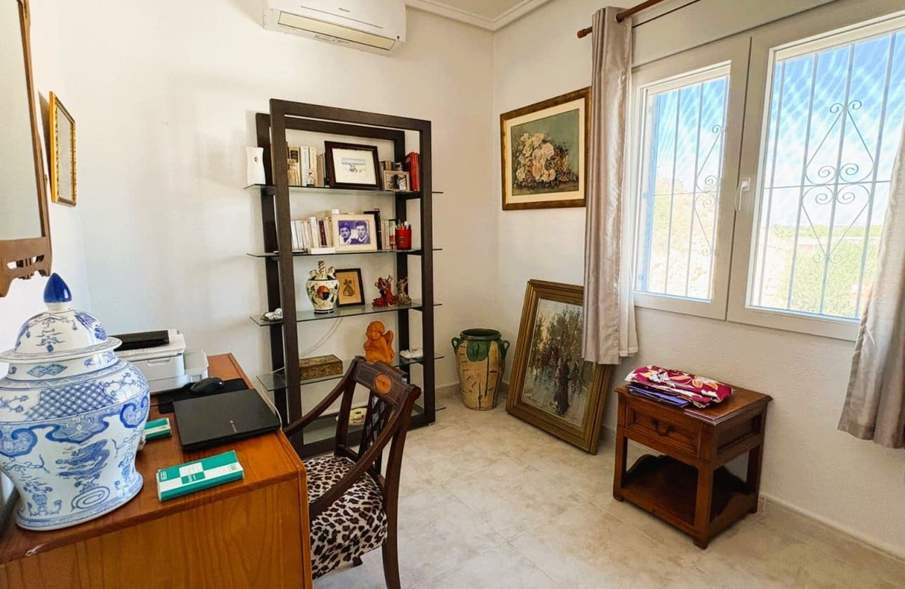 5 camera da letto Villa in vendita in Ciudad Quesada con piscina garage - 425.000 € (Rif: 10127324)