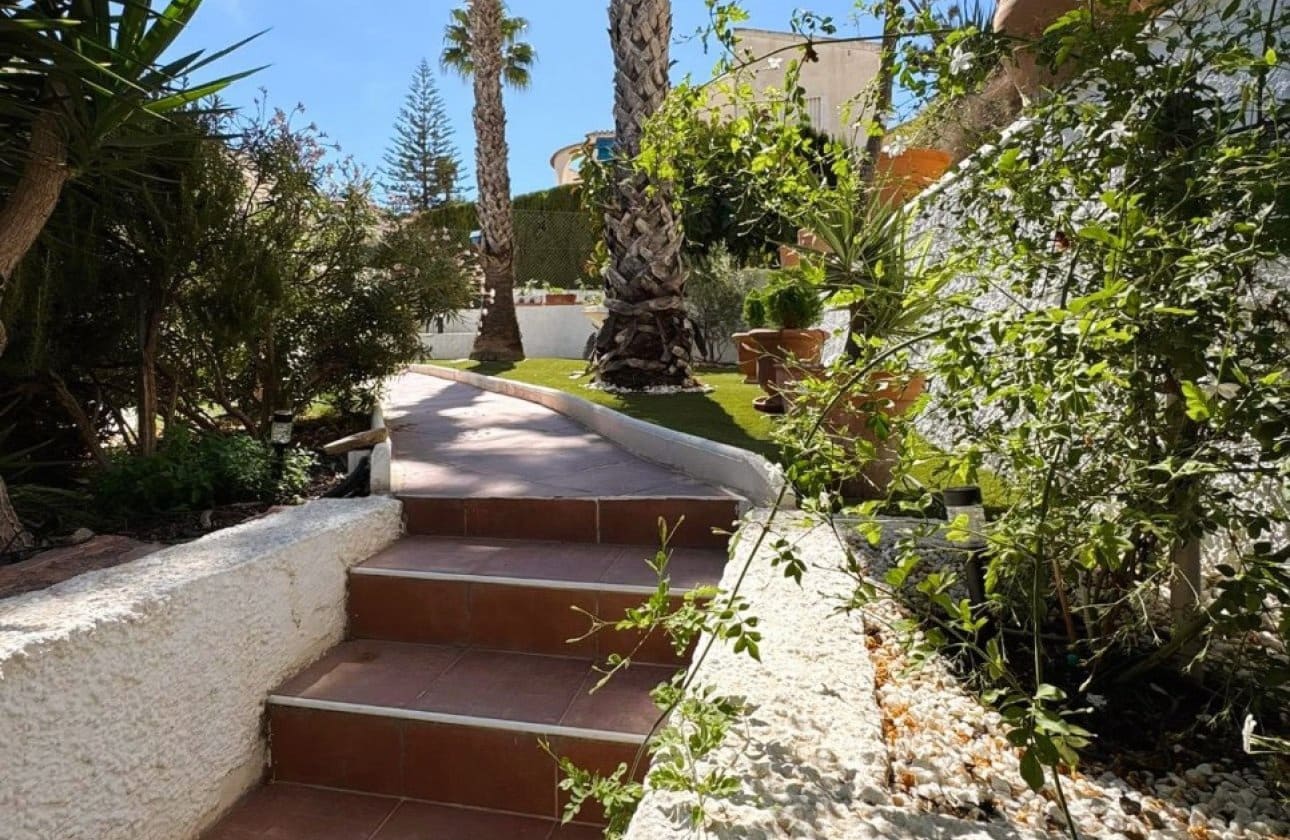 5 camera da letto Villa in vendita in Ciudad Quesada con piscina garage - 425.000 € (Rif: 10127324)