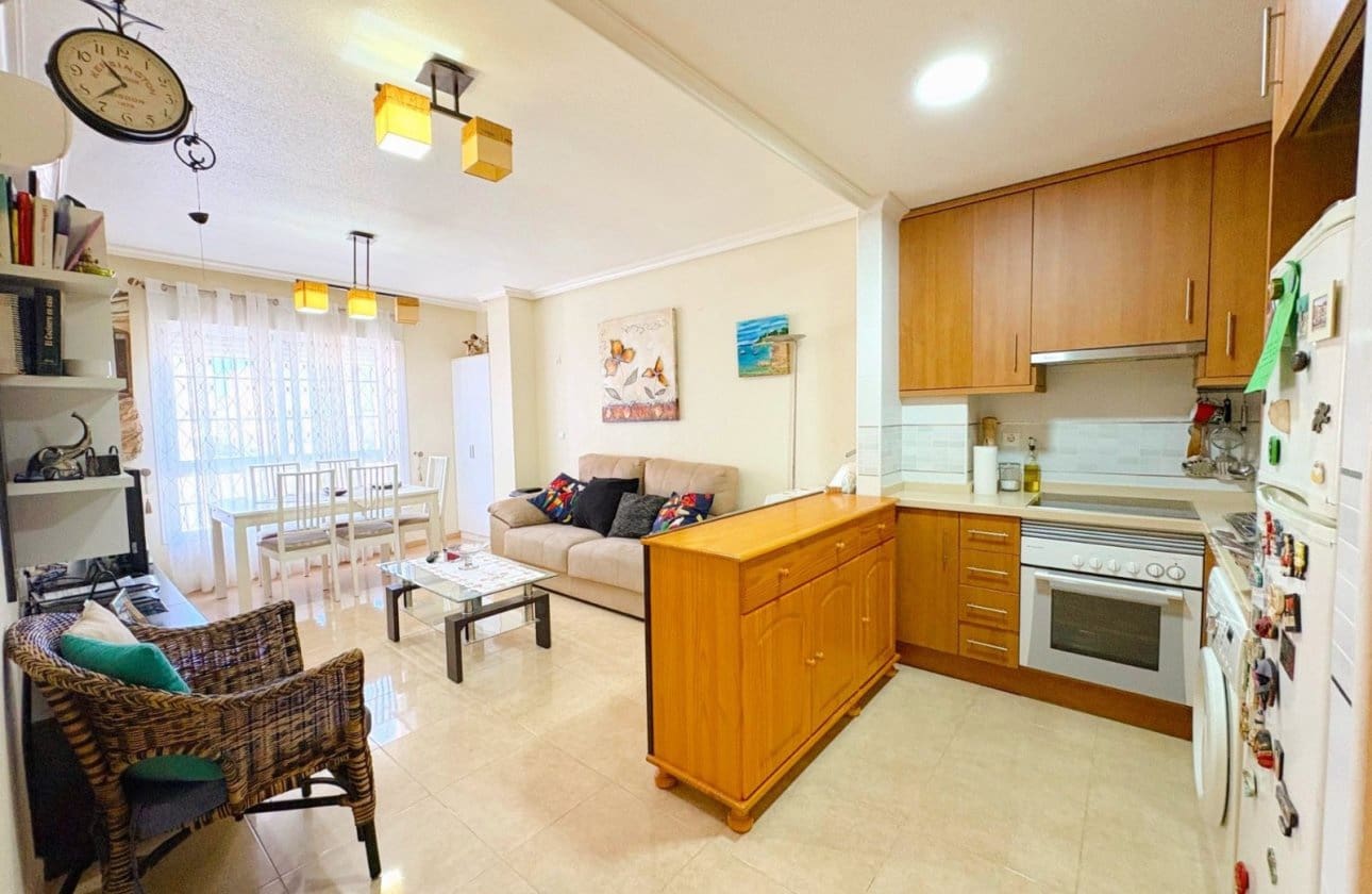 2 sovrum Lägenhet till salu i Almoradi - 127 500 € (Ref: 10130977)