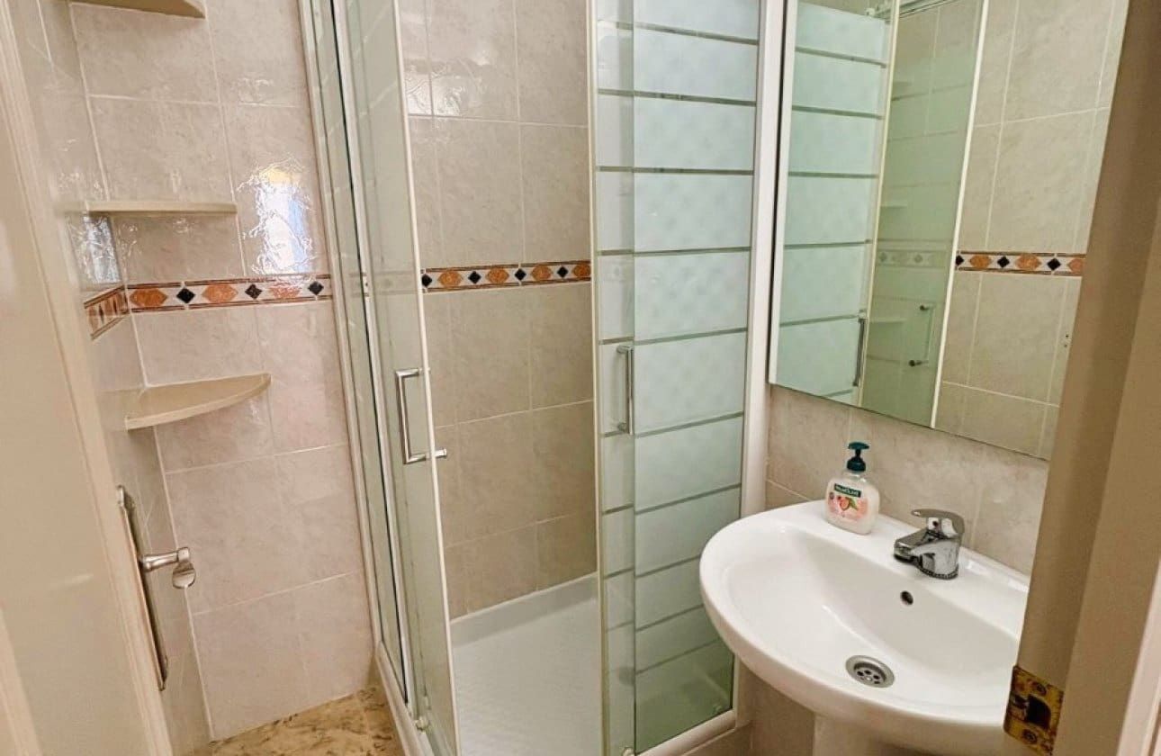 4 slaapkamer Rijtjeshuis te koop in Benijofar met zwembad - € 279.000 (Ref: 10132309)