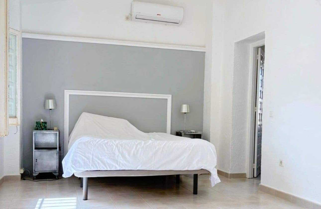 3 quarto Moradia para venda em Algorfa com piscina - 420 000 € (Ref: 10134897)