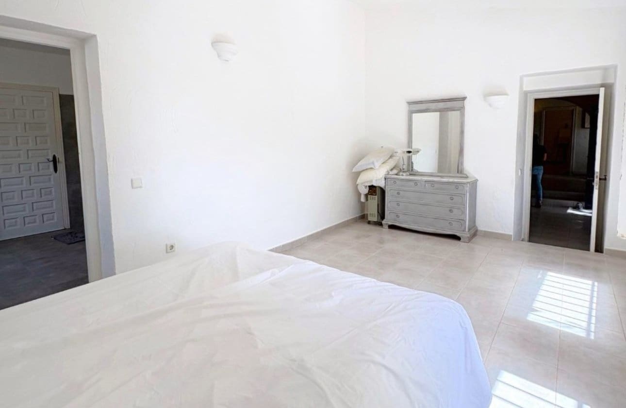 3 quarto Moradia para venda em Algorfa com piscina - 420 000 € (Ref: 10134897)