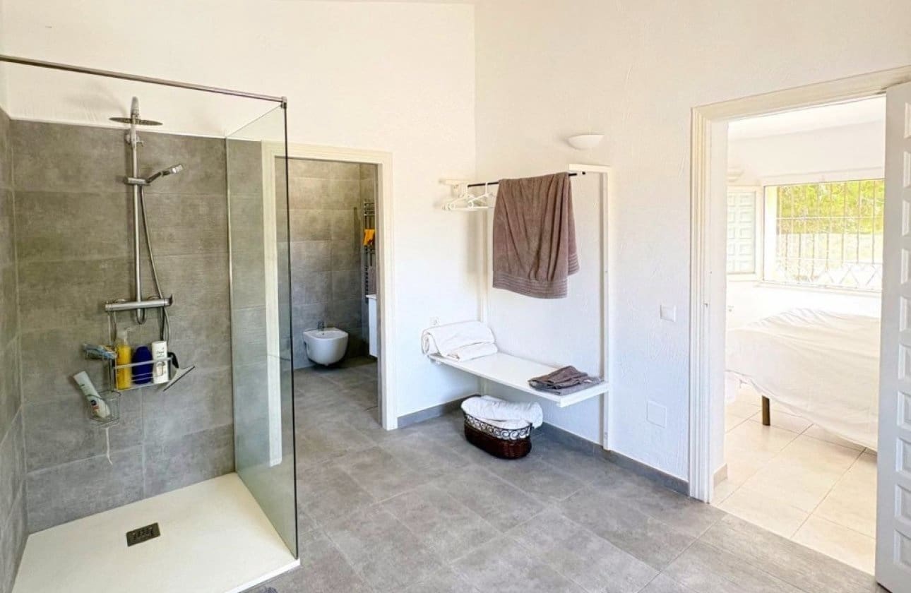 3 quarto Moradia para venda em Algorfa com piscina - 420 000 € (Ref: 10134897)