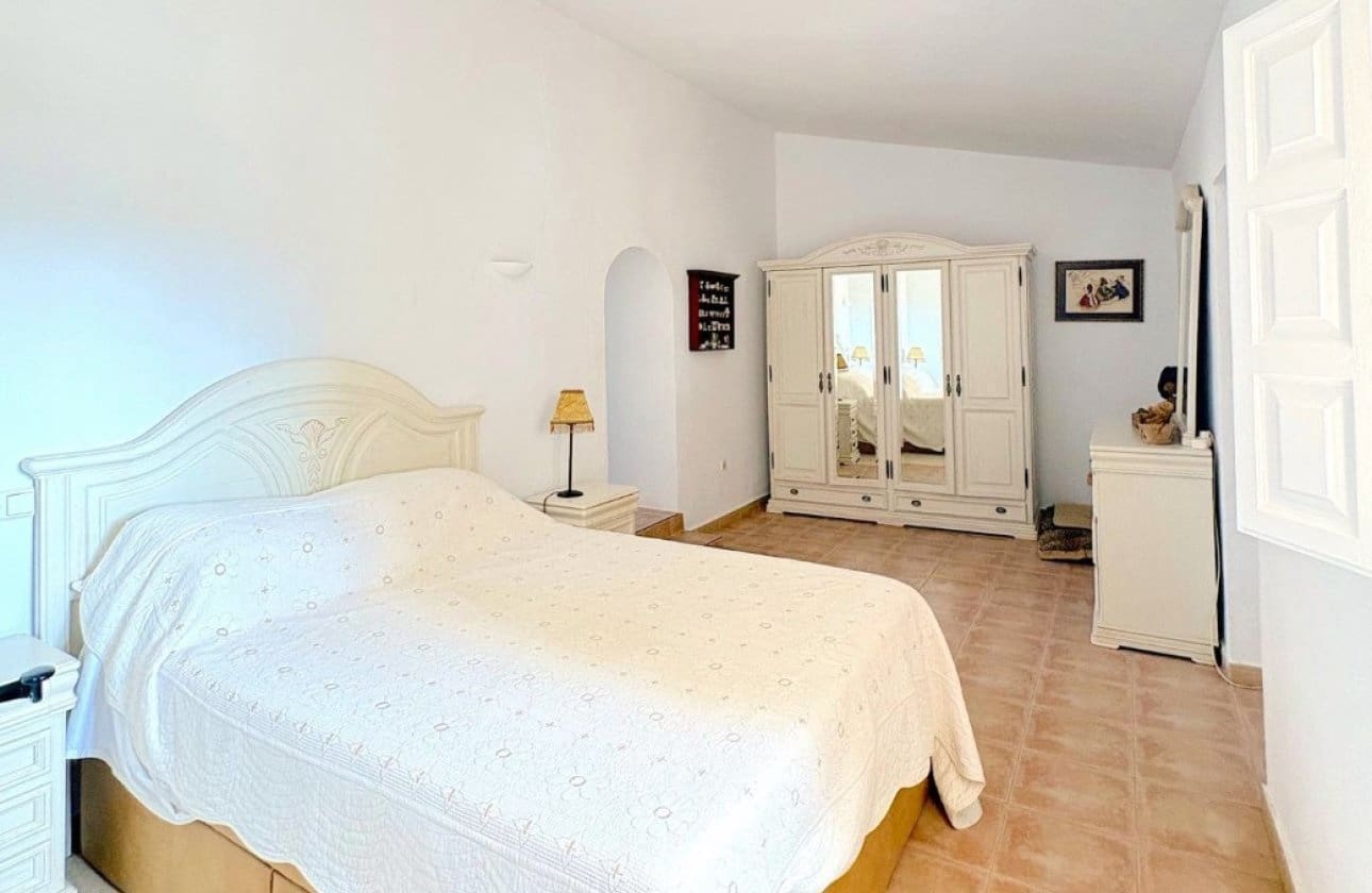 3 quarto Moradia para venda em Algorfa com piscina - 420 000 € (Ref: 10134897)