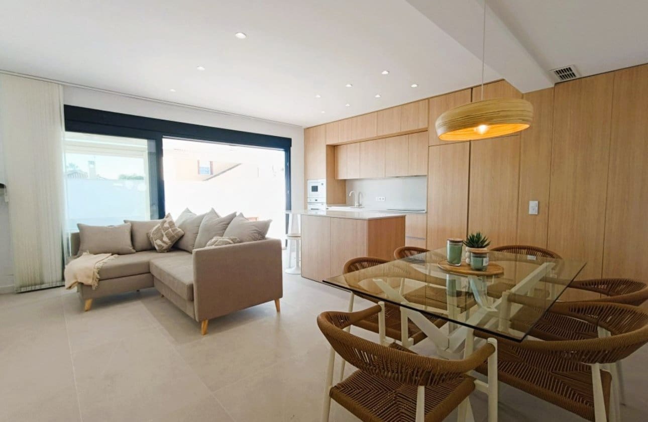 3 quarto Moradia para venda em El Chaparral com piscina garagem - 459 000 € (Ref: 10135235)
