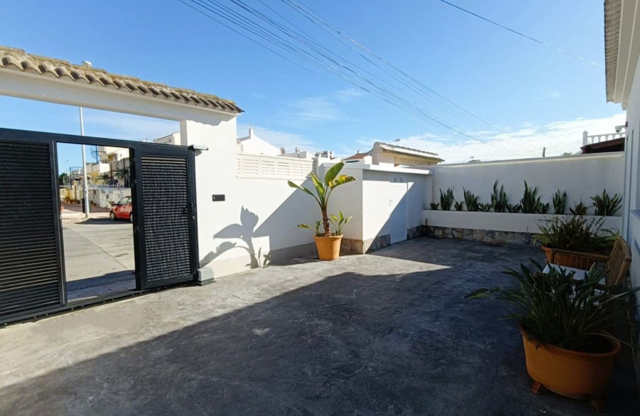 3 quarto Moradia para venda em El Chaparral com piscina garagem - 459 000 € (Ref: 10135235)