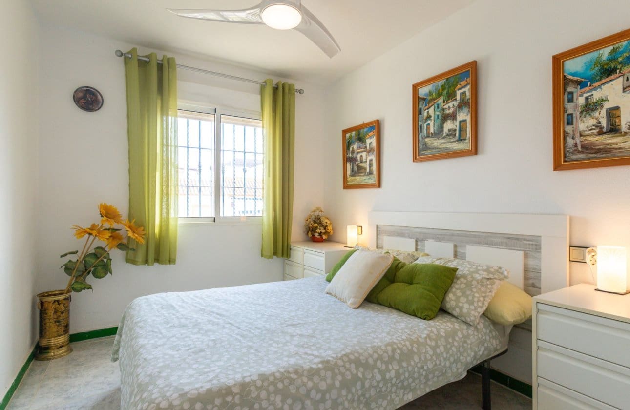 3 soveværelse Bungalow til salg i La Florida med swimmingpool - € 178.900 (Ref: 10165467)