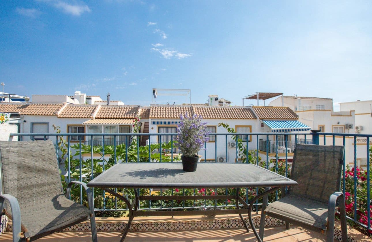 3 soveværelse Bungalow til salg i La Florida med swimmingpool - € 178.900 (Ref: 10165467)