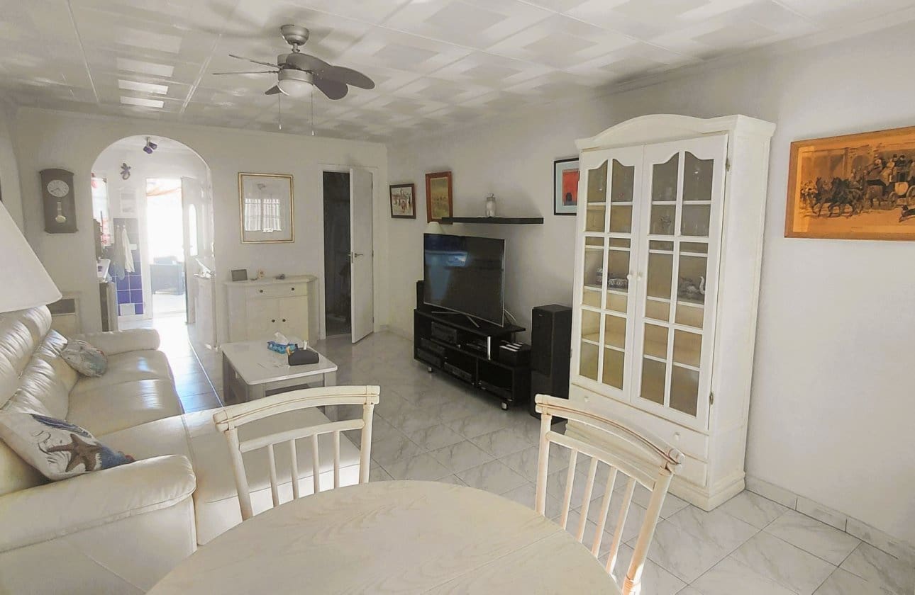 2 Zimmer Villa zu verkaufen in San Fulgencio mit Garage - 209.900 € (Ref: 10169056)
