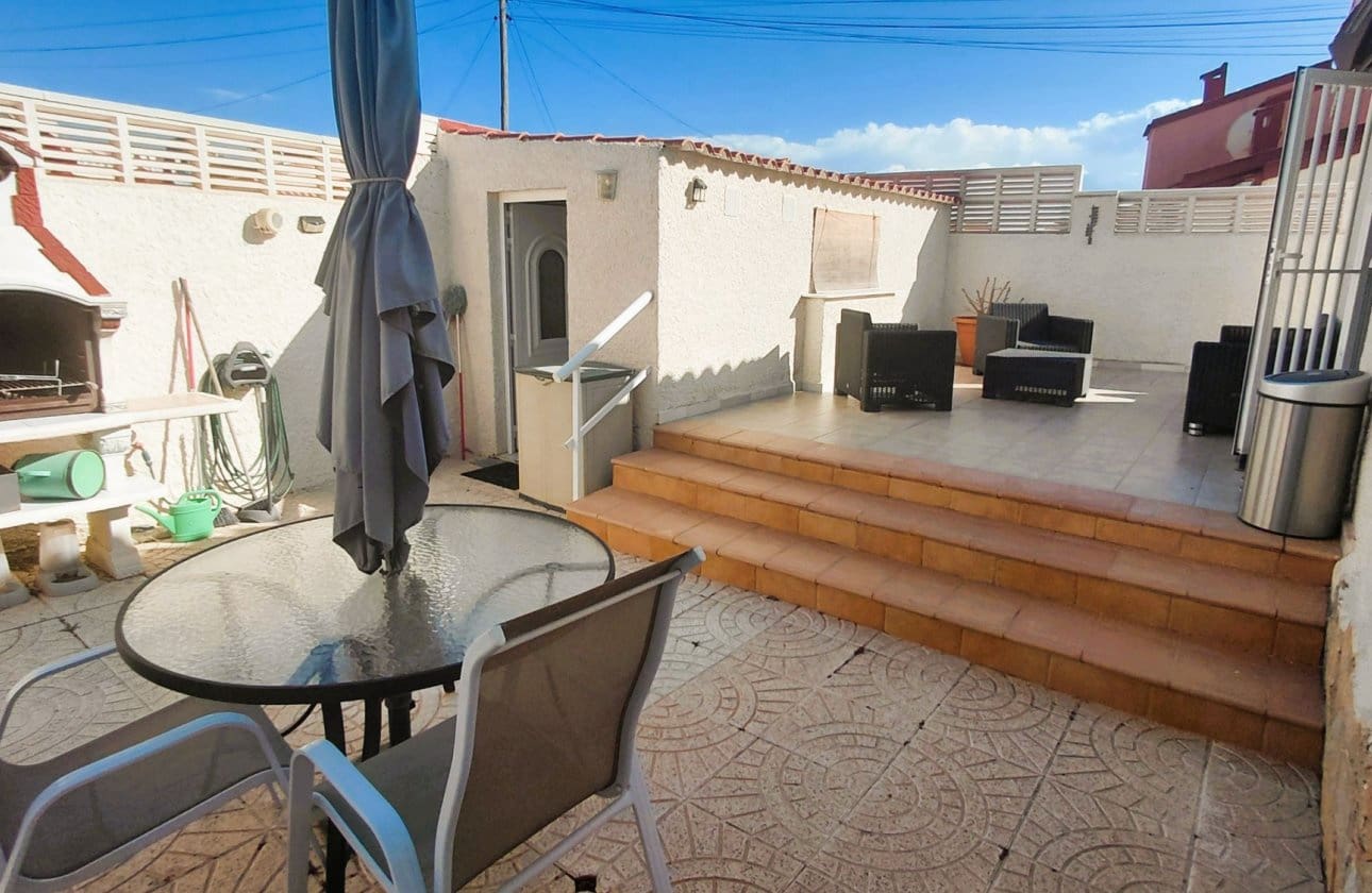 2 Zimmer Villa zu verkaufen in San Fulgencio mit Garage - 209.900 € (Ref: 10169056)