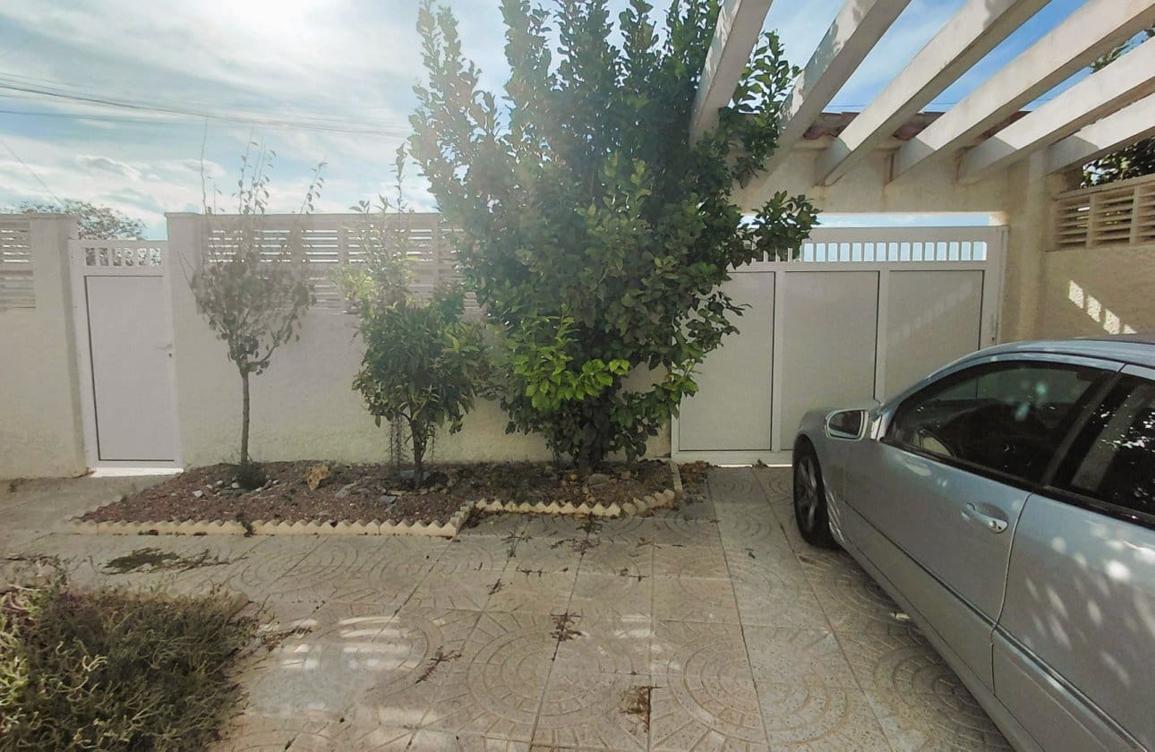 2 Zimmer Villa zu verkaufen in San Fulgencio mit Garage - 209.900 € (Ref: 10169056)