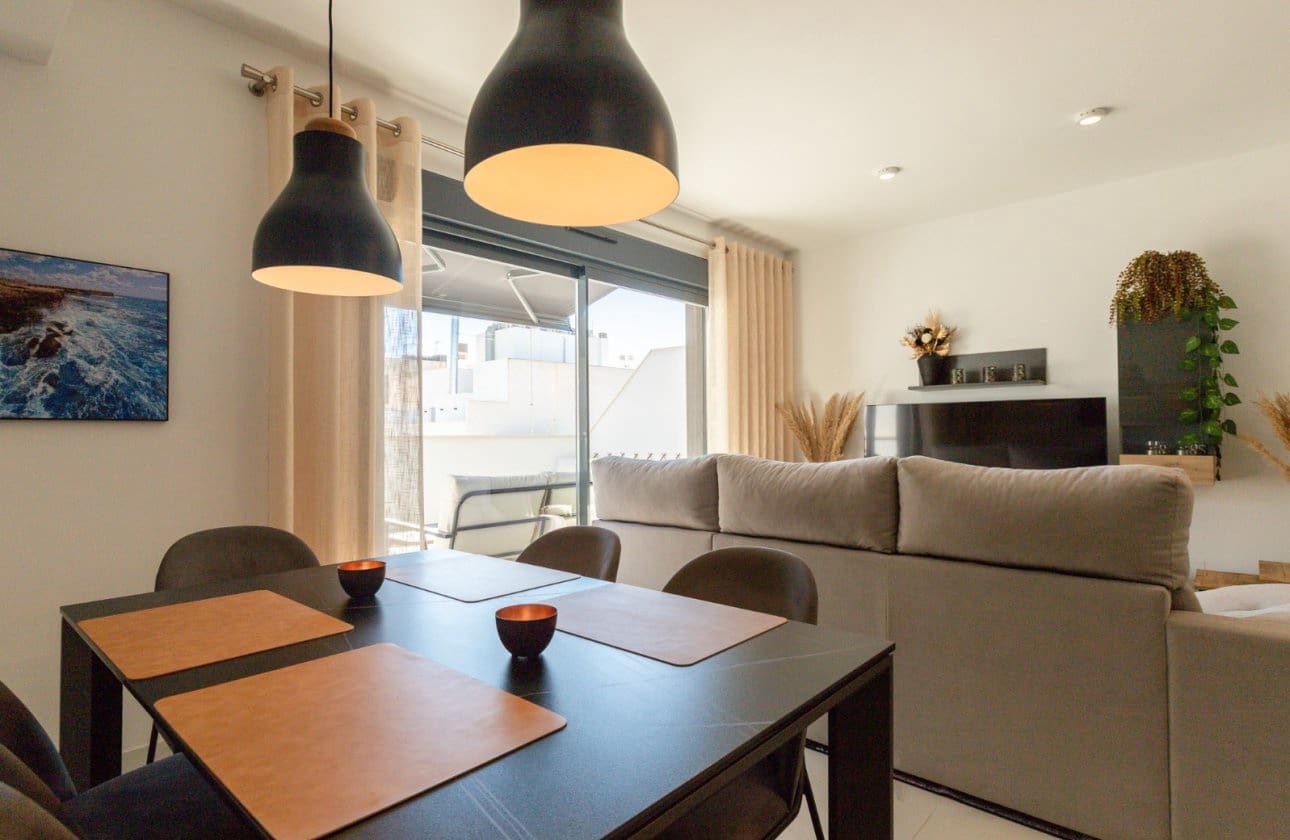 3 soveværelse Penthouse til salg i Torrevieja med swimmingpool garage - € 378.900 (Ref: 10181680)