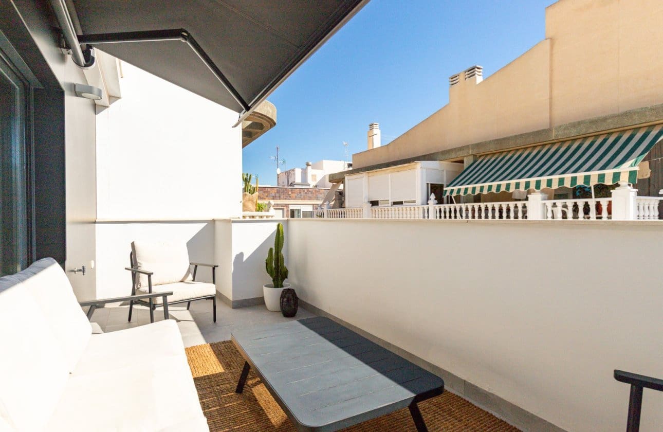 3 soveværelse Penthouse til salg i Torrevieja med swimmingpool garage - € 378.900 (Ref: 10181680)