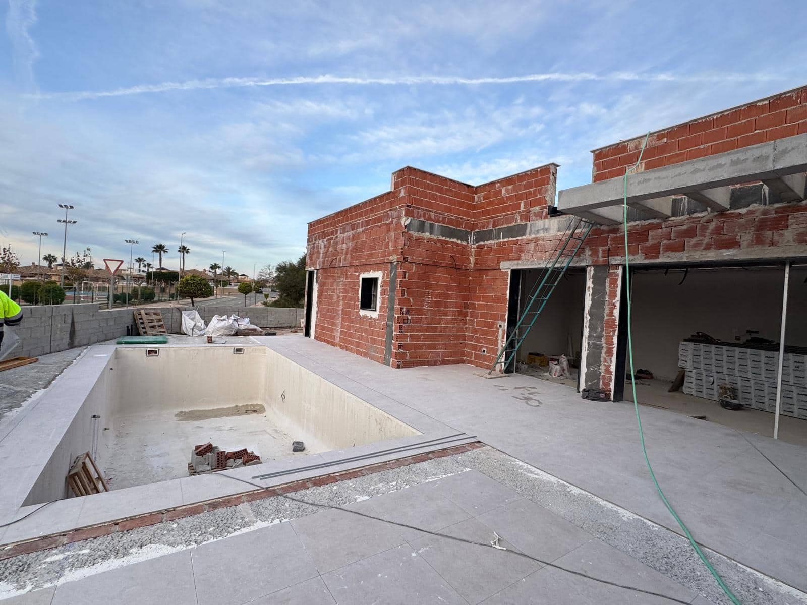 3 bedroom Villa for sale in San Fulgencio with pool garage - € 660,000 (Ref: 8754653)