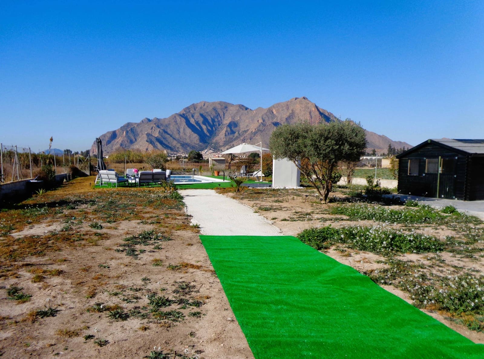 4 soveværelse Finca/Landehus til salg i Callosa de Segura med swimmingpool garage - € 319.000 (Ref: 8788139)