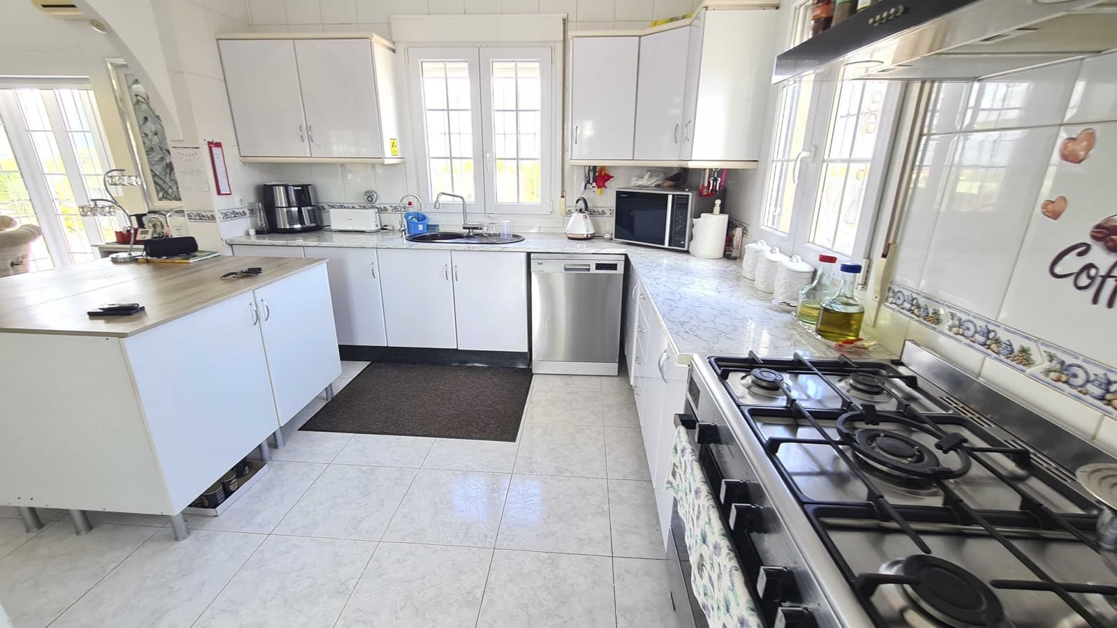 3 soveværelse Villa til salg i El Molar med swimmingpool garage - € 449.900 (Ref: 9099955)